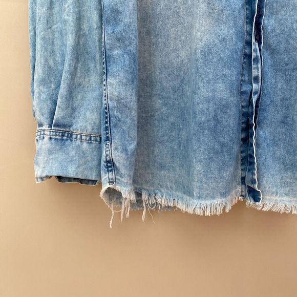 Shirt - Picture 3 of 5